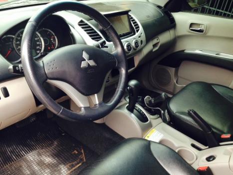 MITSUBISHI L 200 3.2 16V 4X4 TRITON HPE CABINE DUPLA, Foto 4
