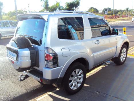 MITSUBISHI Pajero Full 3.2 16V 4P HPE 4X4 TURBO DIESEL AUTOM�TICO, Foto 2