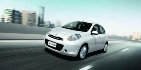 NISSAN March 1.0 16V 4P S FLEX, Foto 2