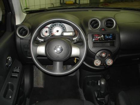 NISSAN March 1.6 16V 4P SR FLEX, Foto 4