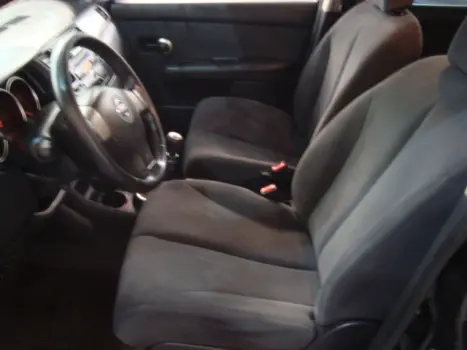 NISSAN Tiida Hatch 1.8 16V 4P S FLEX, Foto 3