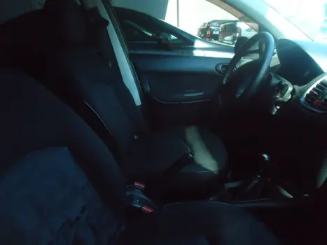 PEUGEOT 207 Sedan 1.4 4P PASSION XR FLEX, Foto 2