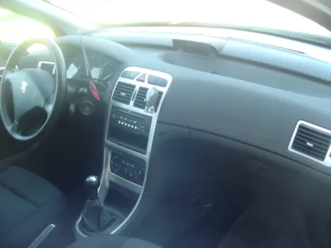 PEUGEOT 307 Hatch 1.6 16V 4P FLEX PRESENCE PACK, Foto 4