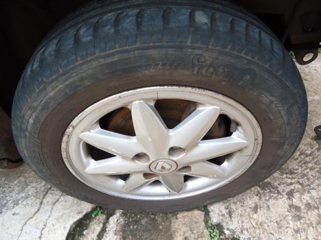 RENAULT Clio Hatch 1.0 4P RN, Foto 2