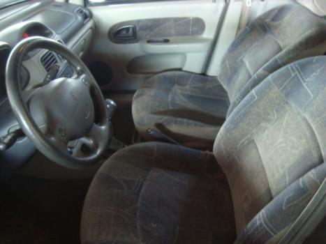 RENAULT Clio Hatch PRIVILEGE 1.6 16V 4P HI FLEX, Foto 2