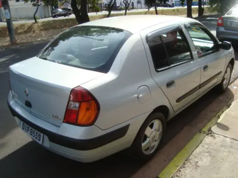 RENAULT Clio Sedan 1.0 16V 4P PRIVILEGE, Foto 3