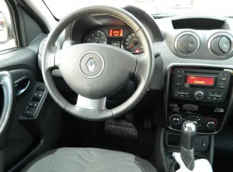 RENAULT Duster 1.6 16V 4P FLEX DYNAMIQUE, Foto 4