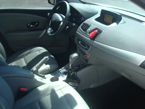 RENAULT Fluence 2.0 16V 4P FLEX PRIVIL�GE AUTOM�TICO, Foto 3