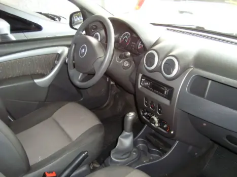 RENAULT Logan 1.0 16V 4P FLEX EXPRESSION, Foto 3