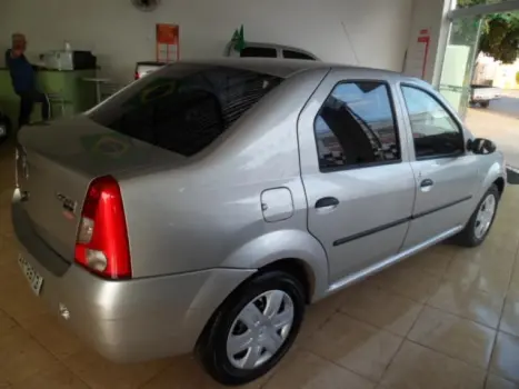 RENAULT Logan 1.6 4P FLEX EXPRESSION, Foto 2