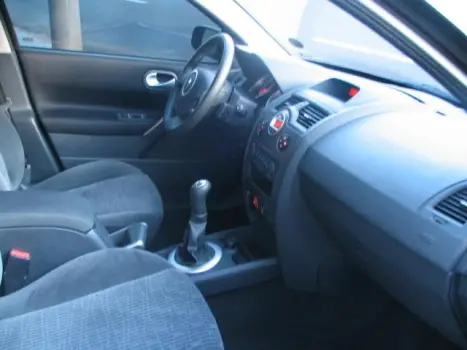 RENAULT Megane Grand Tour 1.6 16V 4P FLEX DYNAMIQUE, Foto 3