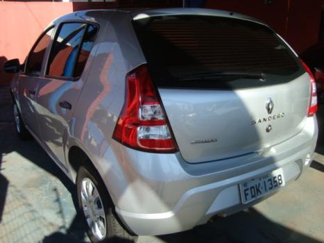 RENAULT Sandero 1.0 16V 4P HI-FLEX EXPRESSION , Foto 2