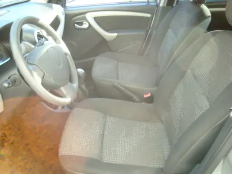 RENAULT Sandero 1.6 4P HI FLEX EXPRESSION , Foto 3