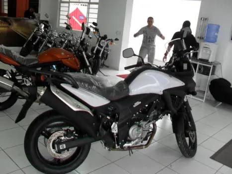 SUZUKI DL 650 V-Strom , Foto 2
