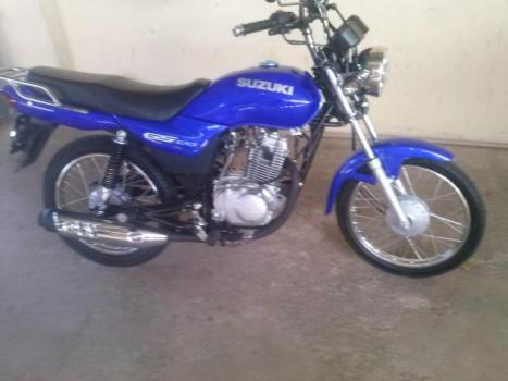 SUZUKI GS 120 , Foto 1