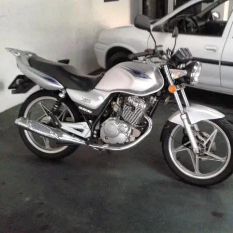 SUZUKI Yes 125 EN, Foto 1