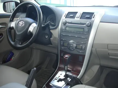 TOYOTA Corolla 2.0 16V 4P ALTIS FLEX, Foto 4