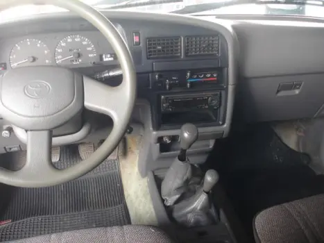 TOYOTA Hilux Caminhonete 2.8 4P 4X4 DIESEL CABINE DUPLA, Foto 4