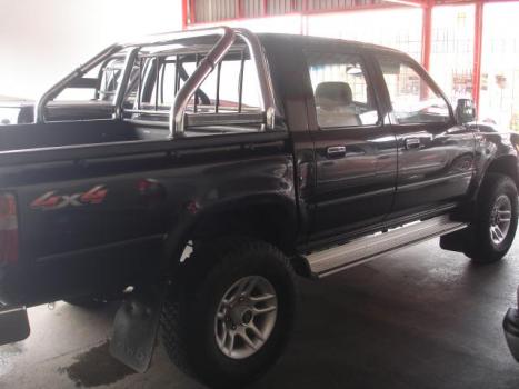 TOYOTA Hilux Caminhonete 2.8 4P 4X4 DIESEL CABINE DUPLA, Foto 2
