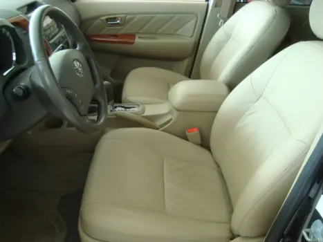 TOYOTA Hilux Caminhonete 3.0 16V 4P SRV TURBO DIESEL CABINE DUPLA, Foto 2