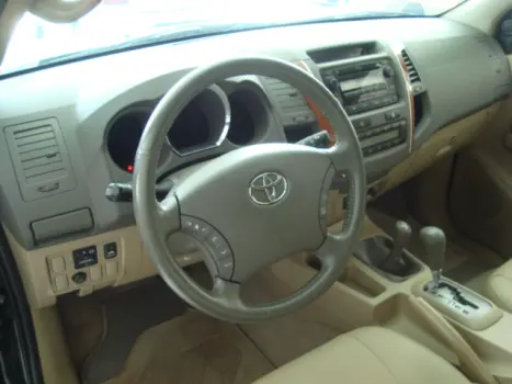 TOYOTA Hilux Caminhonete 3.0 16V 4P SRV TURBO DIESEL CABINE DUPLA, Foto 3