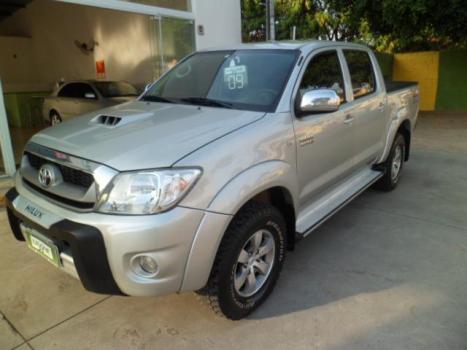 TOYOTA Hilux Caminhonete 3.0 4P 4X4 SRV TURBO DIESEL CABINE DUPLA, Foto 1