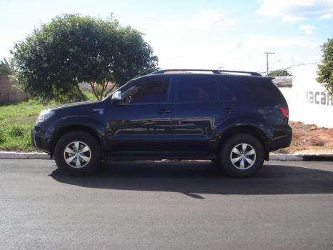 TOYOTA Hilux Caminhonete 3.0 16V 4P 4X4 SRV TURBO DIESEL, Foto 2