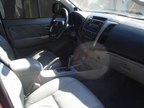 TOYOTA Hilux Caminhonete 3.0 4P 4X4 SRV TURBO DIESEL CABINE DUPLA, Foto 2