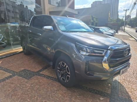 TOYOTA Hilux Caminhonete 2.8 16V SRX 4X4 DIESEL CABINE DUPLA 7 LUGARES TURBO AUTOM�TICO, Foto 3