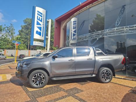TOYOTA Hilux Caminhonete 2.8 16V SRX 4X4 DIESEL CABINE DUPLA 7 LUGARES TURBO AUTOM�TICO, Foto 10