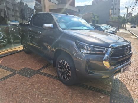 TOYOTA Hilux Caminhonete 2.8 16V SRX 4X4 DIESEL CABINE DUPLA 7 LUGARES TURBO AUTOM�TICO, Foto 20