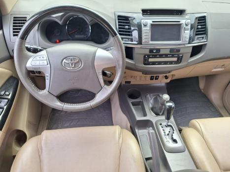 TOYOTA Hilux SW4 3.0 16V 4P SRV 4X4 TURBO DIESEL AUTOM�TICO, Foto 11