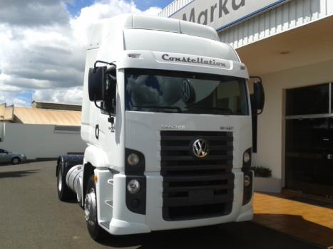 VOLKSWAGEN 19-320 TRACTOR CONSTELLATION CLC TT, Foto 1