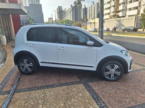 VOLKSWAGEN Cross UP 1.0 12V 4P TSI FLEX, Foto 6