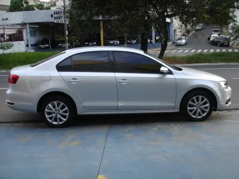 VOLKSWAGEN Jetta 2.0 4P CONFORTLINE FLEX, Foto 2