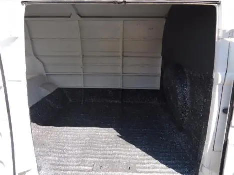 VOLKSWAGEN Kombi 1.6 FURG�O, Foto 3