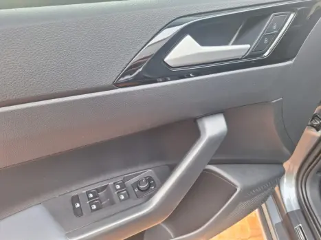 VOLKSWAGEN Nivus 1.0 4P FLEX 200 TSI HIGHLINE AUTOM�TICO, Foto 13