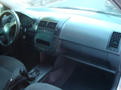 VOLKSWAGEN Polo Sedan 1.6 4P CONFORTLINE, Foto 4