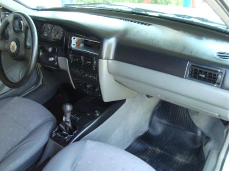 VOLKSWAGEN Santana 1.8 4P, Foto 3
