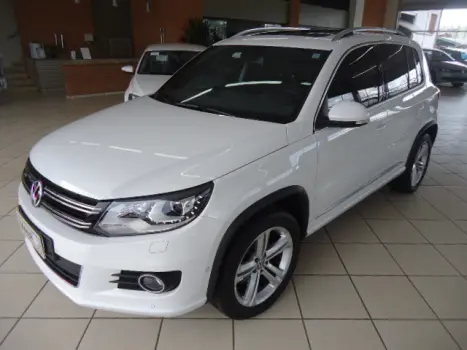 VOLKSWAGEN Tiguan 2.0 16V 4P FSI TURBO, Foto 2