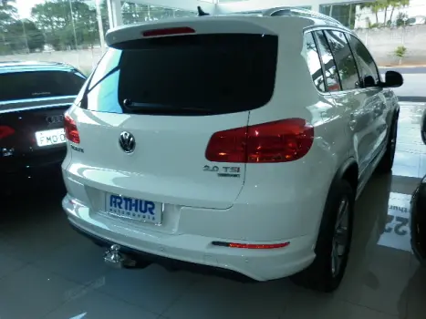 VOLKSWAGEN Tiguan 2.0 16V 4P FSI 4WD R-LINE TURBO AUTOM�TICO, Foto 3