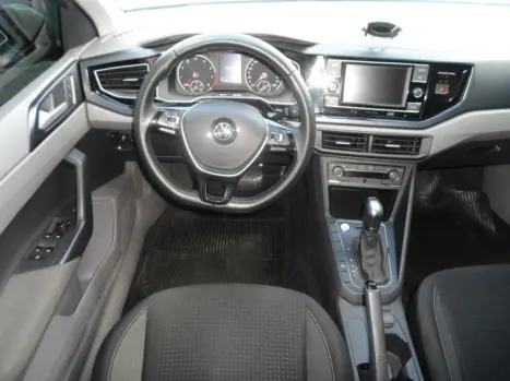 VOLKSWAGEN Virtus 1.0 4P 200 TSI FLEX COMFORTLINE AUTOM�TICO, Foto 2