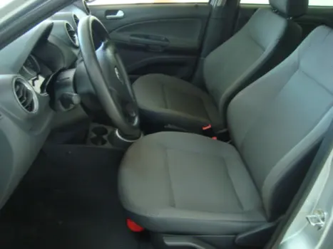 VOLKSWAGEN Voyage 1.6 4P TREND FLEX, Foto 3