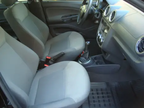 VOLKSWAGEN Voyage 1.6 4P TREND FLEX, Foto 3