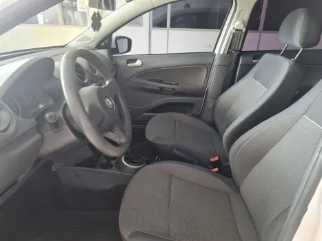 VOLKSWAGEN Voyage 1.6 4P TREND FLEX, Foto 4