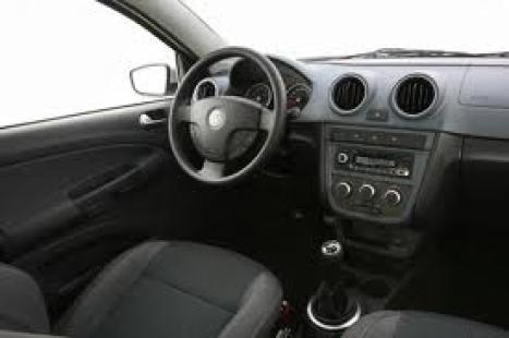 VOLKSWAGEN Voyage 1.6 4P TREND FLEX, Foto 2
