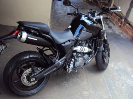 YAMAHA MT-03 660 , Foto 2