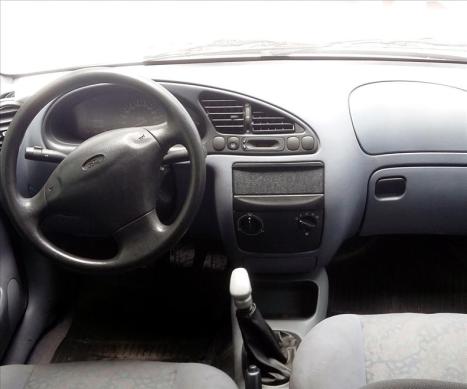 FORD Fiesta Hatch 1.3, Foto 3